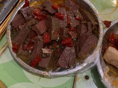 -梁老三麻辣鸡头(汝河小区店)