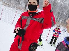 -亚布力新体委滑雪场