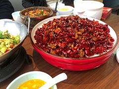 -有红鸡毛店·川菜(建设路店)