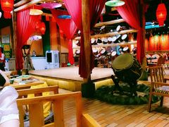 大堂-老滇山寨•云南特色菜•地方菜•民族风情歌舞表演(金碧店)