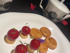 -江上荟·创意中国菜(绿地缤纷城店)