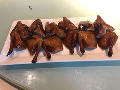 脆皮乳鸽-苔圣园酒家(尊木汇国际艺术广场店)