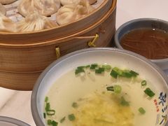 -馋三尺蟹粉小笼(人民广场店)