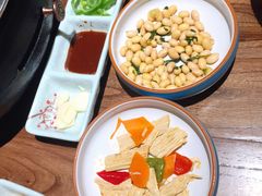 -明洞阿姨·韩式酱蟹烤肉·创意料理(三元桥店)