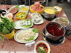 -四囍码头海鲜烧烤自助火锅(外滩南京东路悦荟广场店)