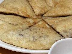 -大众跷脚牛肉馆·非遗传承单位(峨眉山店)