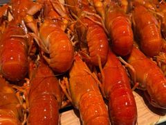 -肥肥虾庄·金牌油焖大虾(汉街SKP店)
