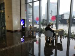 -瑞幸咖啡(绿地新都会9号楼店)