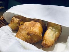 法式可颂牛角包-半悦牛排(龙湖西宸天街店)