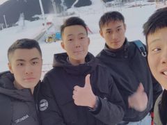 -丝绸之路山地度假区滑雪场