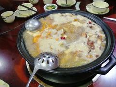 -菌之家·专业纯野生菌火锅·特色炒菌