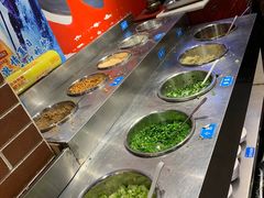 自助调料区-让签签飞小郡肝串串香(春熙路形象店)