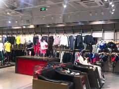 -UNDER ARMOUR(八达岭奥莱店)