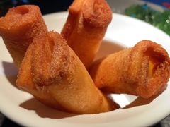 -蝴蝶里·粤菜·点心(滨江龙湖店)