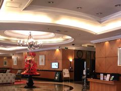 -深圳富苑皇冠假日套房酒店