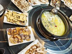 -野菌皇海景野生菌火锅(滨海大道店)