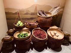 -沅江水·湖南家宴(南村万博长隆商圈店)