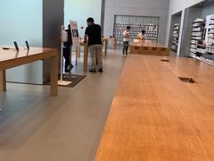 -Apple零售店(华贸购物中心店)