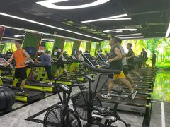 -宝德龙游泳健身