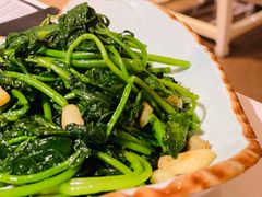 蒜蓉炒番薯叶-T館·花园艺术餐厅