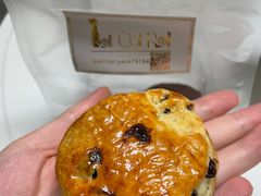 葡萄思康-SKROLL卡特司库·蛋糕定制·生吐司·司康(古北程家桥店)