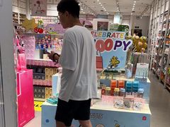 -名创优品(山东青岛华润万象城店)