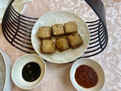 酥皮臭豆腐-绍兴饭店(大宁店)