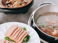 -郑猛记石岐鸽主题餐厅(长江店)