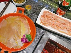 -二荆条·蜀鲜汇城市森林火锅