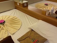 -良子足疗按摩