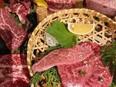 -山川小町·极番烧肉(新地假日广场店)