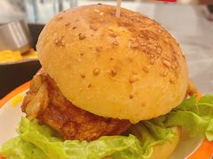 -必胜客(康华路店)