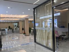 -上海大学附属上海和平眼科医院