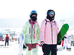 -中旅松花湖滑雪场