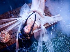 -九月鹰飞汉服摄影工作室