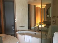 -上海佘山世茂艾美酒店