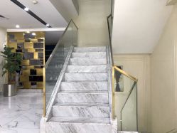 大厅-3AM HAIR SALON染发接发