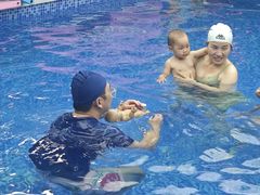 -Swim斯卫姆国际儿童游泳中心(红博中央公园店)