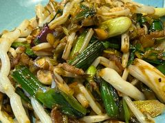 -魏铭鱼头捞饭(晋阳路店)