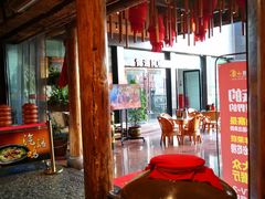 -老滇山寨•云南特色菜•地方菜•民族风情歌舞表演(金碧店)