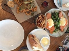 -ROAST coffee & eatery