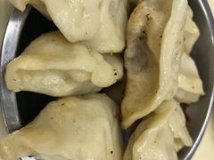 -黄阿姨锅贴大王(万航渡路店)