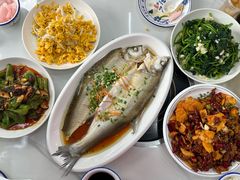 -丹水桥地锅鱼·翘嘴鲌·地方特色全鱼宴(丹江口大坝店)