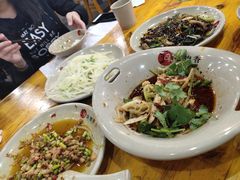 -饭饱香土碗菜(新科店)