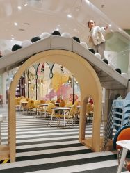 -奈尔宝·儿童乐园·亲子餐厅(华采天地店)