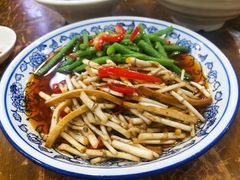 -杨三娘跷脚牛肉(羊子山西路店)