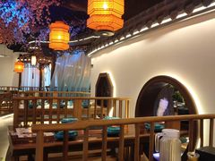 大堂-荷塘秋月·本帮江浙菜(国权路店)
