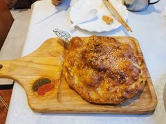 酥皮面包烤羊腿-巴依老爷新疆美食(工体旗舰店)