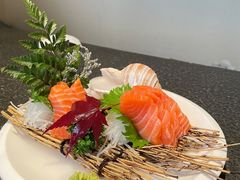 三文鱼刺身-山上下日本料理(万象城店)