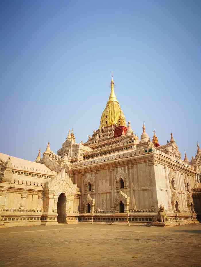 阿南达寺-"阿南达是蒲甘第一座大庙,也是至今最优雅美.